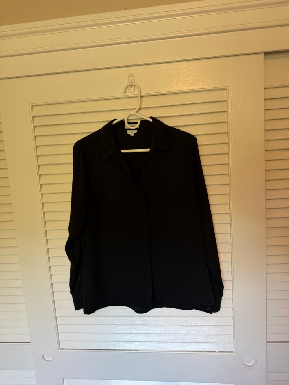 Express Black Button-Down Long Sleeve Blouse